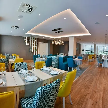 Hotel Grifid Encanto Warna